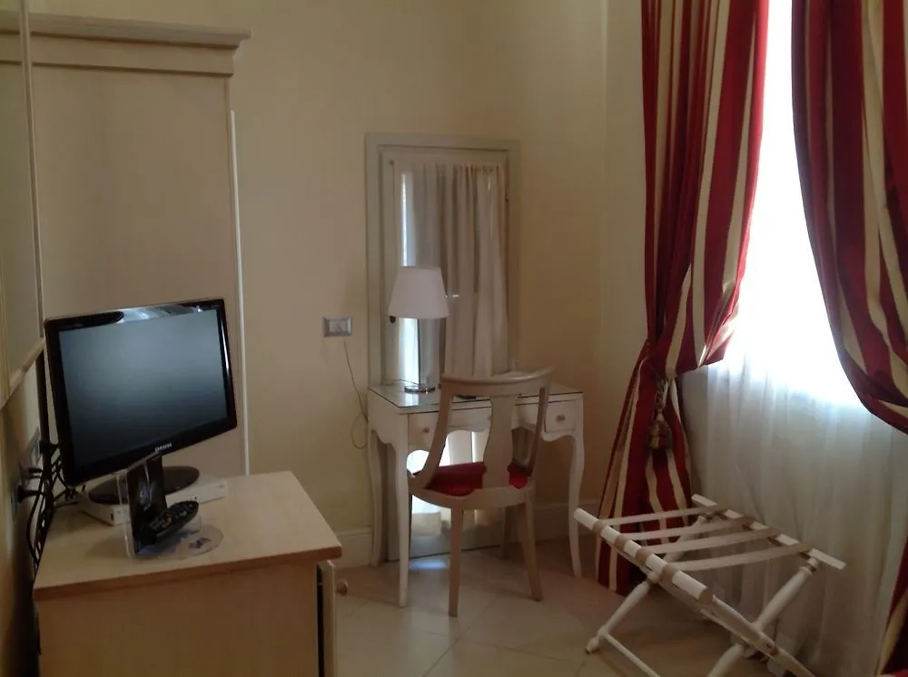 Hotel Dei Macchiaioli Floransa 3*,  İtalya