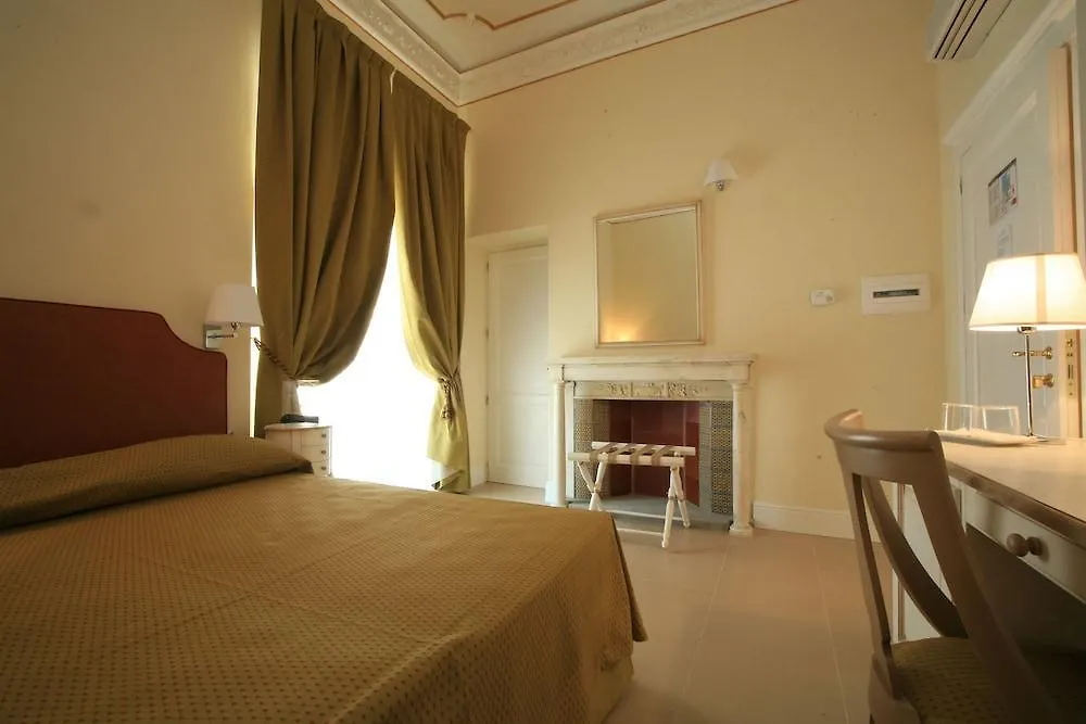 Hotel Dei Macchiaioli Florence 3*,